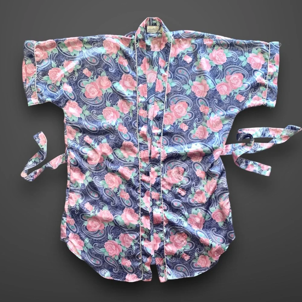 s a t i n :: Silky Floral 3pc Set Satin Robe Shorts Camisole - Picture 9 of 13
